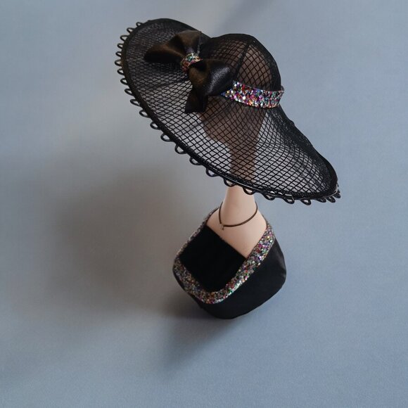 Black Hat Woman Earring Ring Small Jewelry Display - Picture 4 of 11